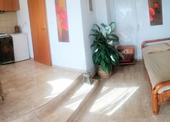 35Sm Studio In Rachais Kiparissia Sea View