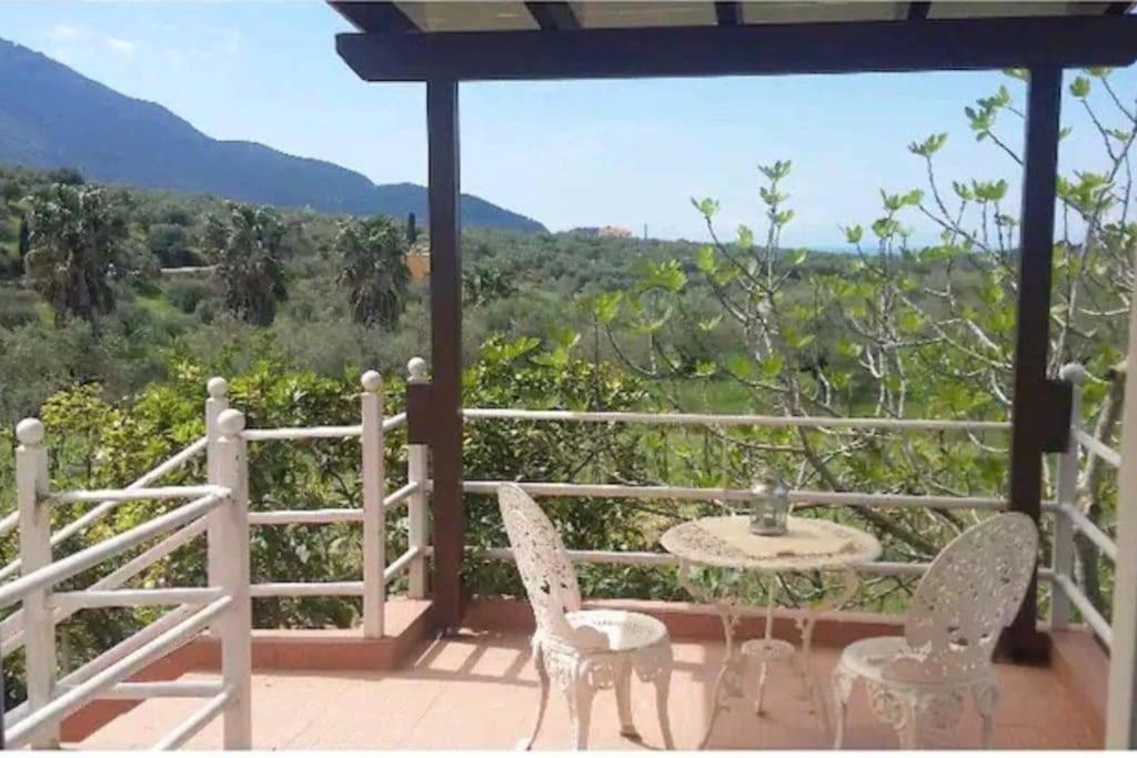 35sm In Rachais Kiparissia Sea View
